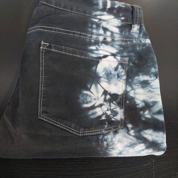 Other - Tye-Dye Slim Skinny Denim Jeans